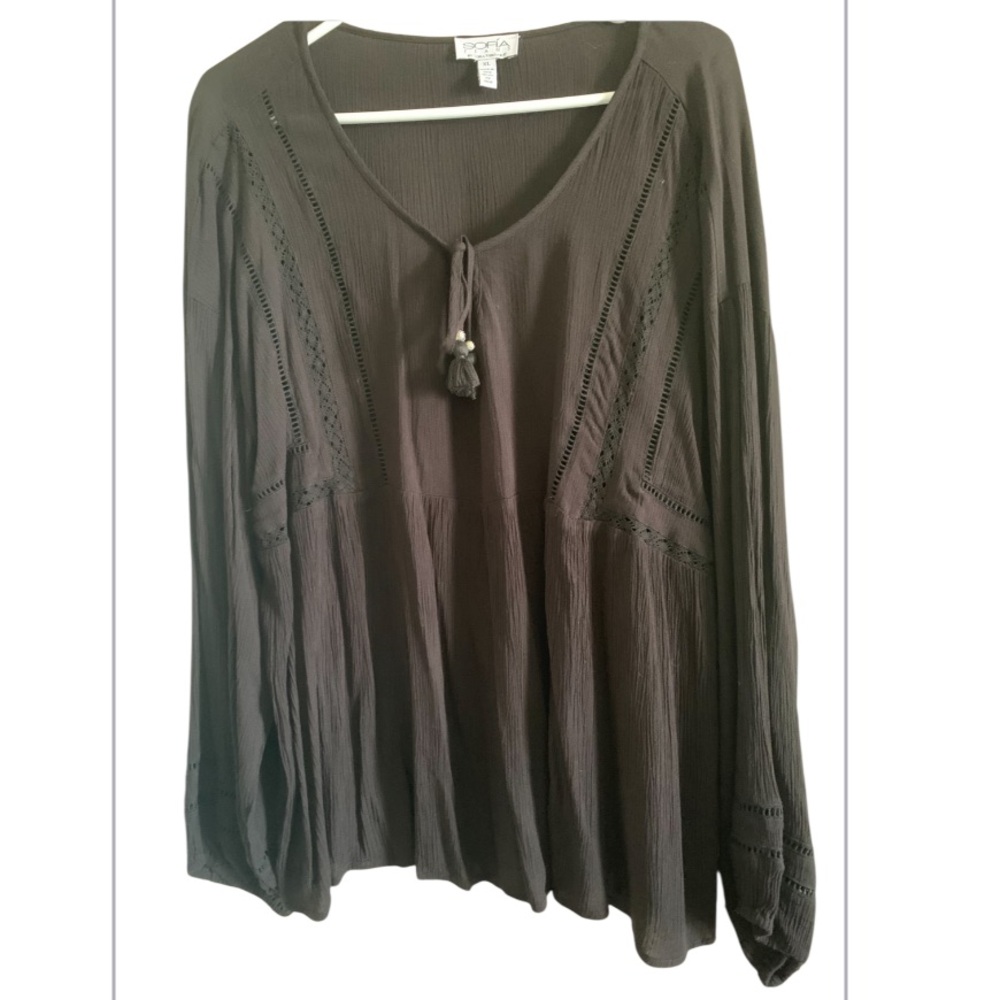 NWOT Sofia Vergara Women's Black Boho Top SIZE XL
